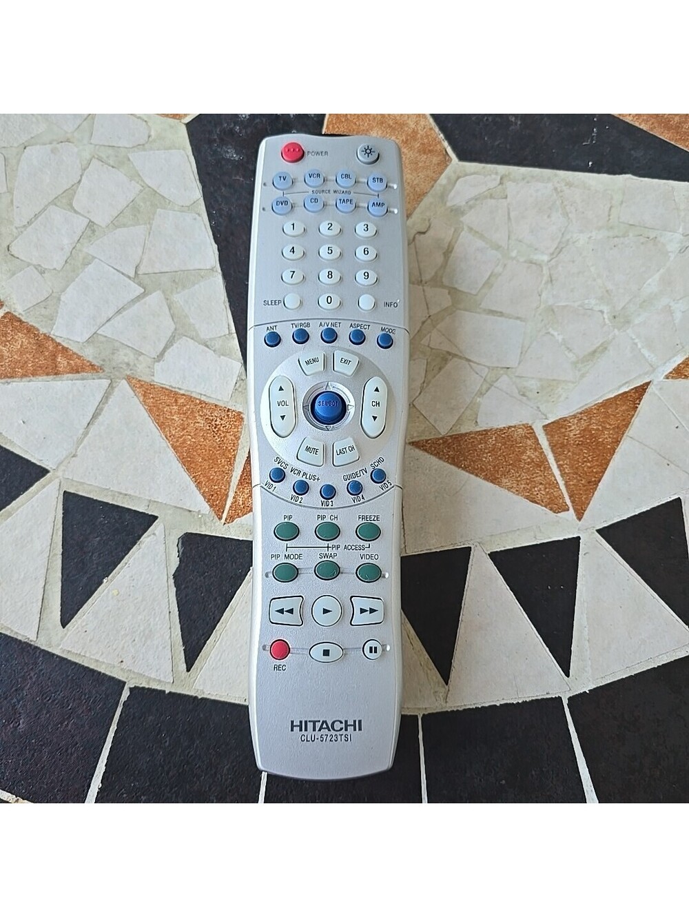 TV Hitachi CLU-5723TSI Remote Control Silver